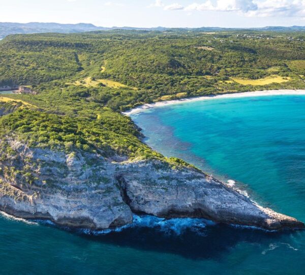 Best Taxi Service in Antigua